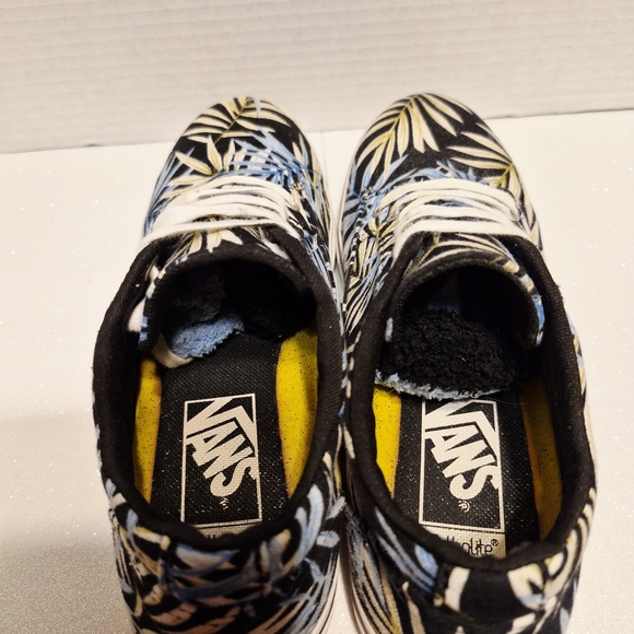 Vans Womans Black and Blue Palm Leaf Print Canvas Sneakers Size 7 - Picture 3 of 5